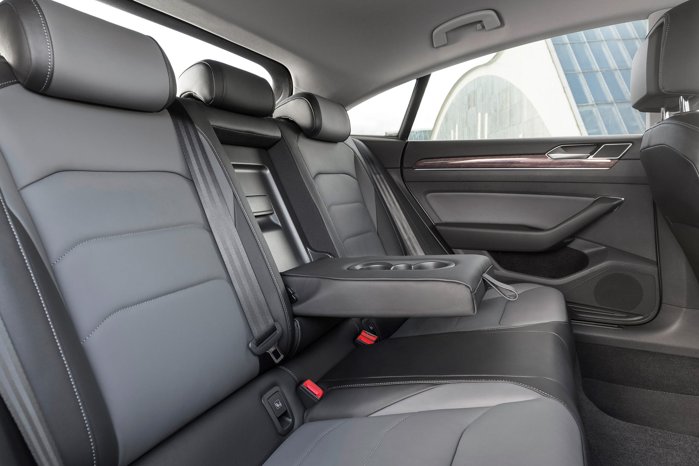 New Volkswagen Arteon - rear seats