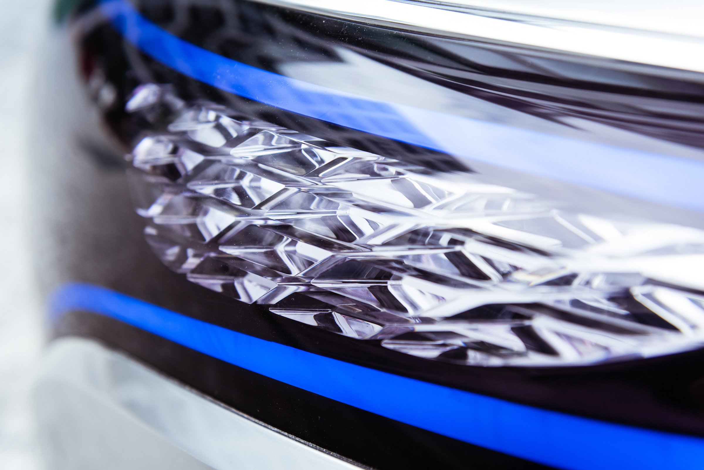 Mercedes EQ Concept - light detail