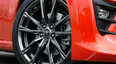 Toyota GT86 Orange Edition - wheel
