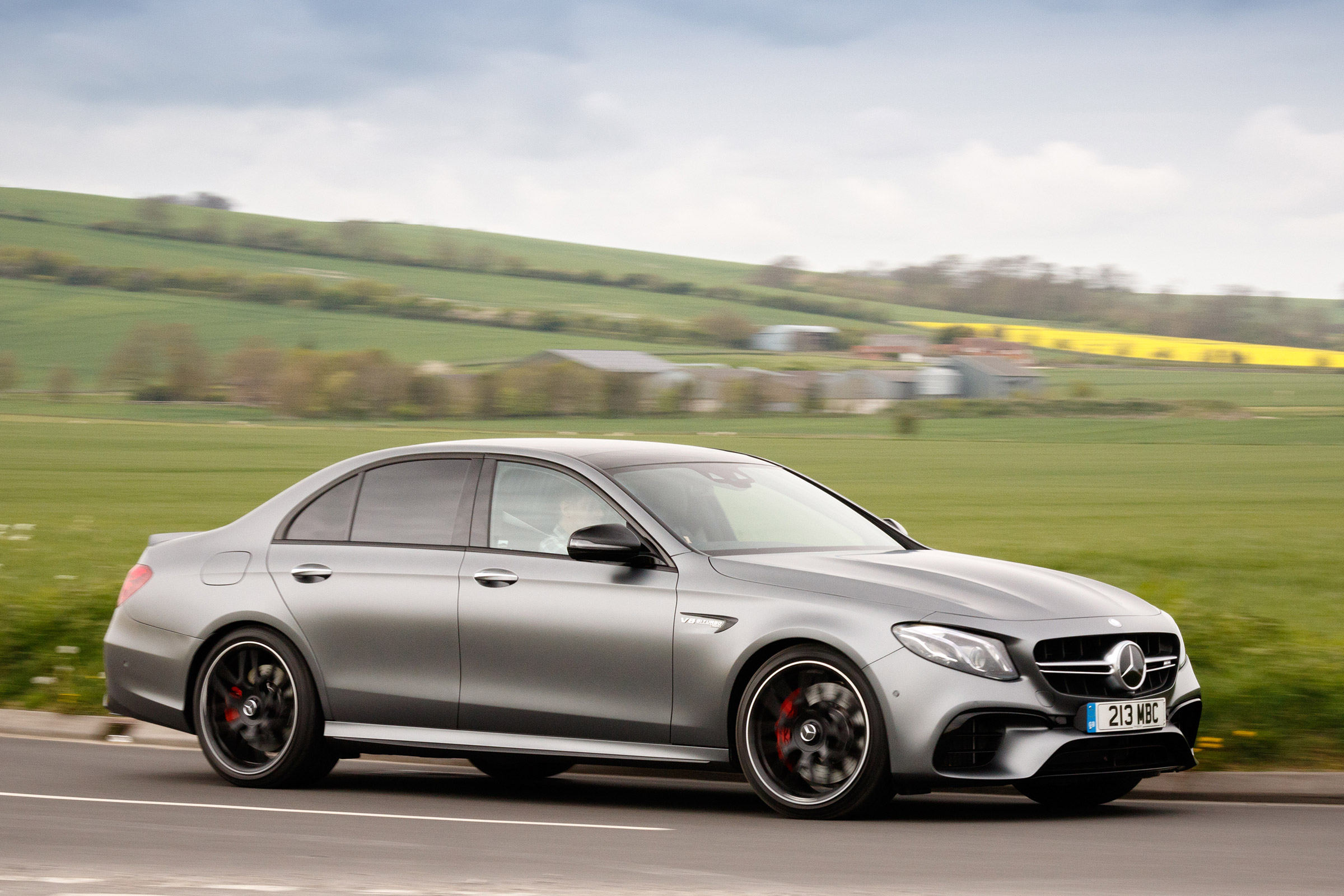 Mercedes-AMG E 63 S - side