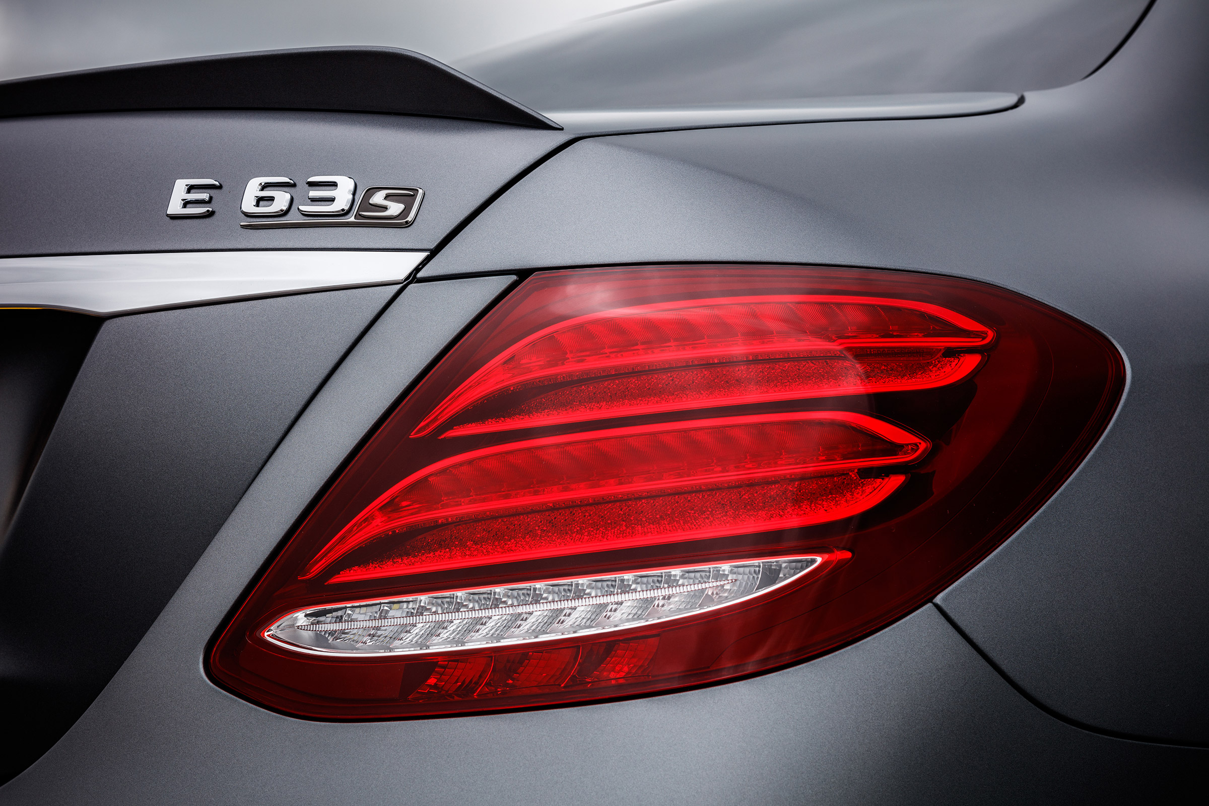 Mercedes-AMG E 63 S - rear light detail