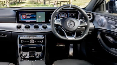 Mercedes-AMG E 63 S - dash