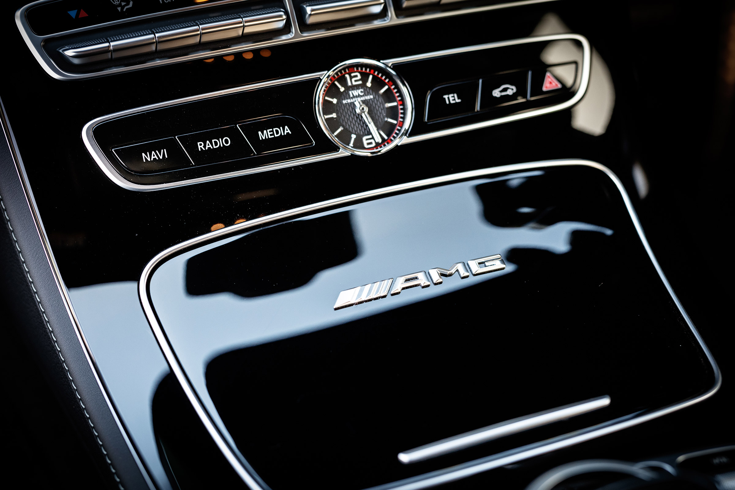 Mercedes-AMG E 63 S - centre console