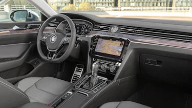 New Volkswagen Arteon - front cabin