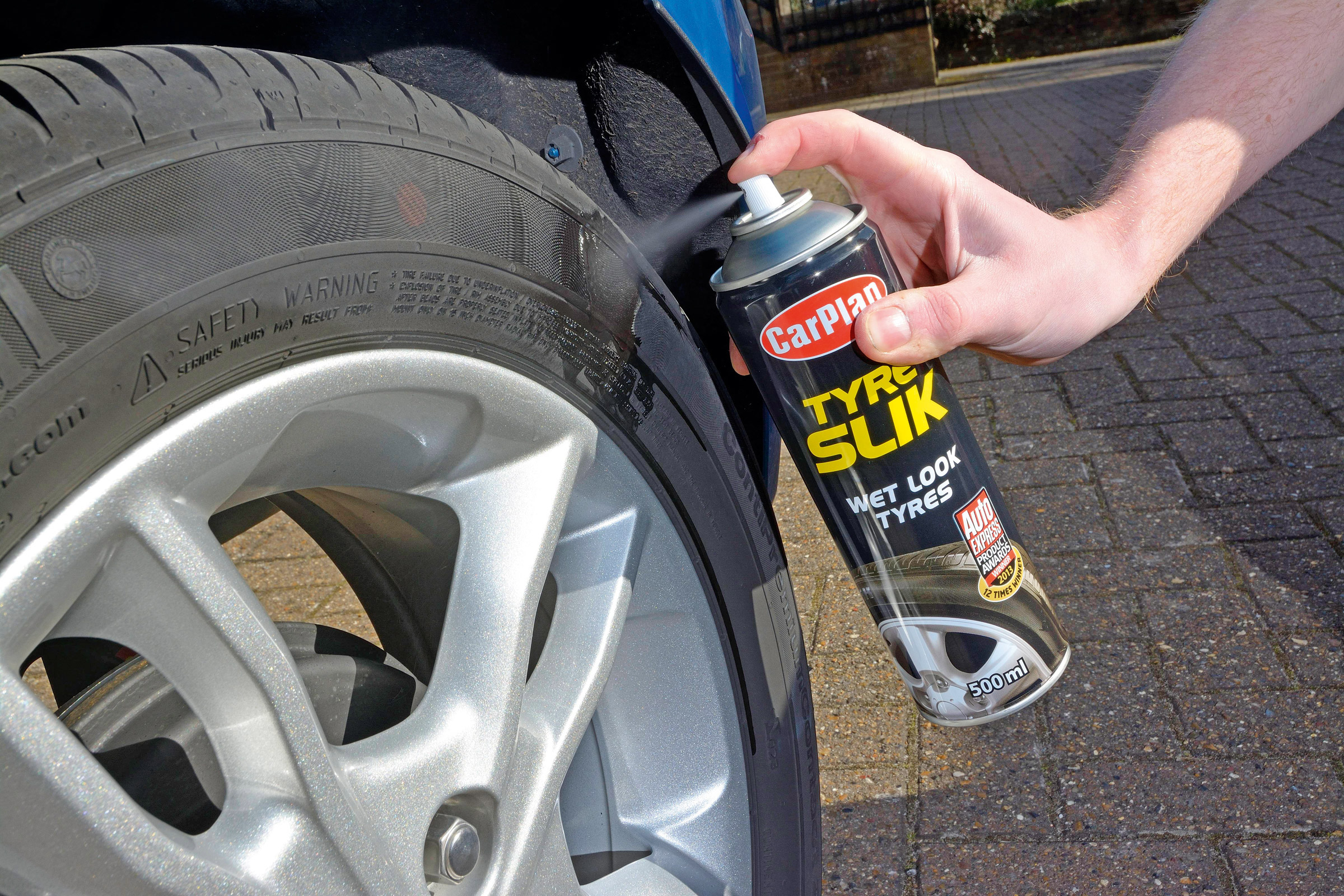Car tyre shine