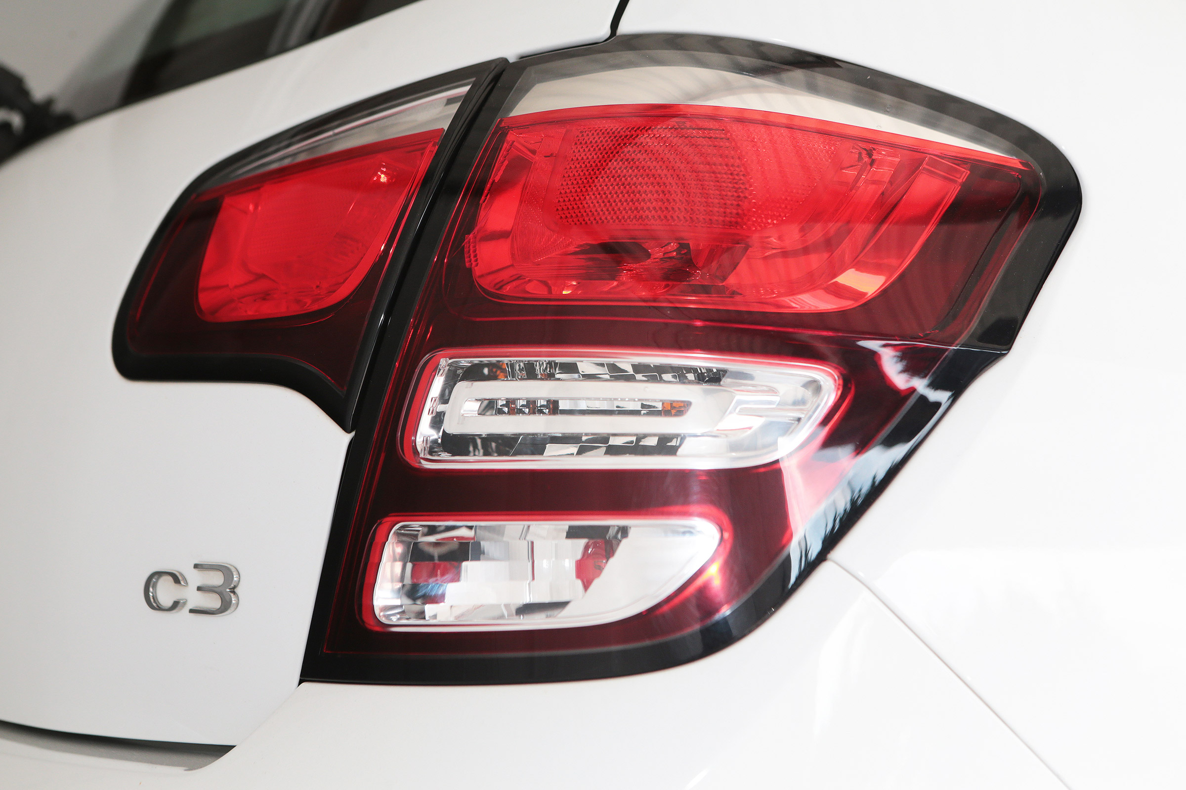 Used Citroen C3 - rear light