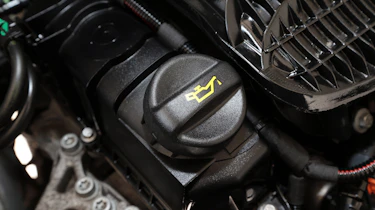 Used Citroen C3 - oil