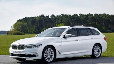 BMW 5 Series Touring - front static