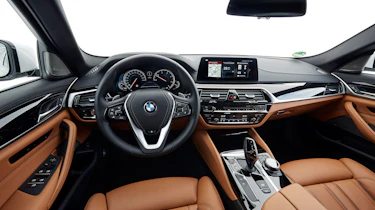 BMW 5 Series Touring - interior