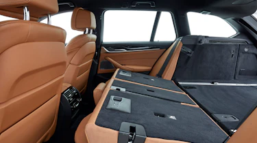 BMW 5 Series Touring - seats down