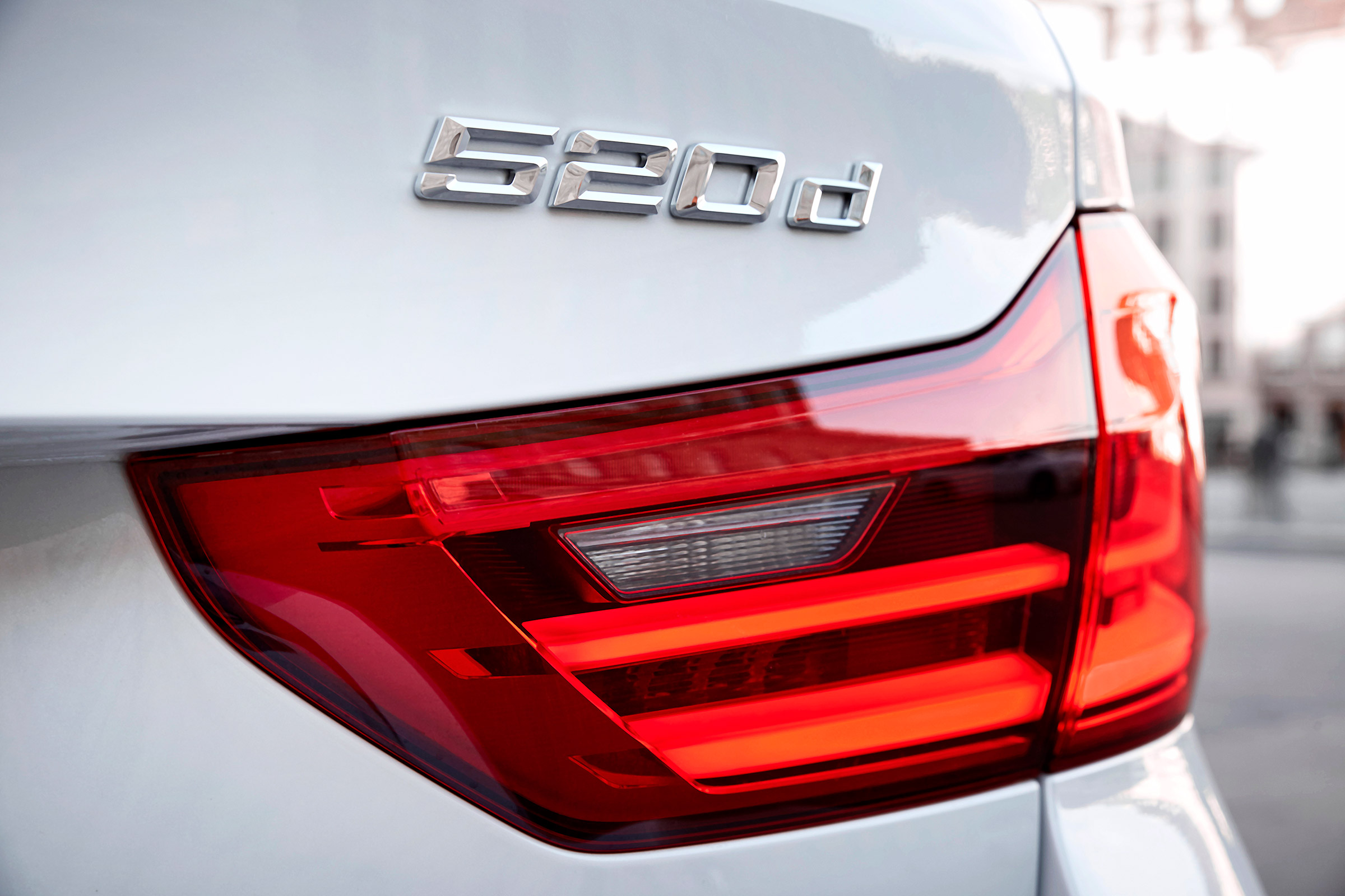 BMW 5 Series Touring - rear light