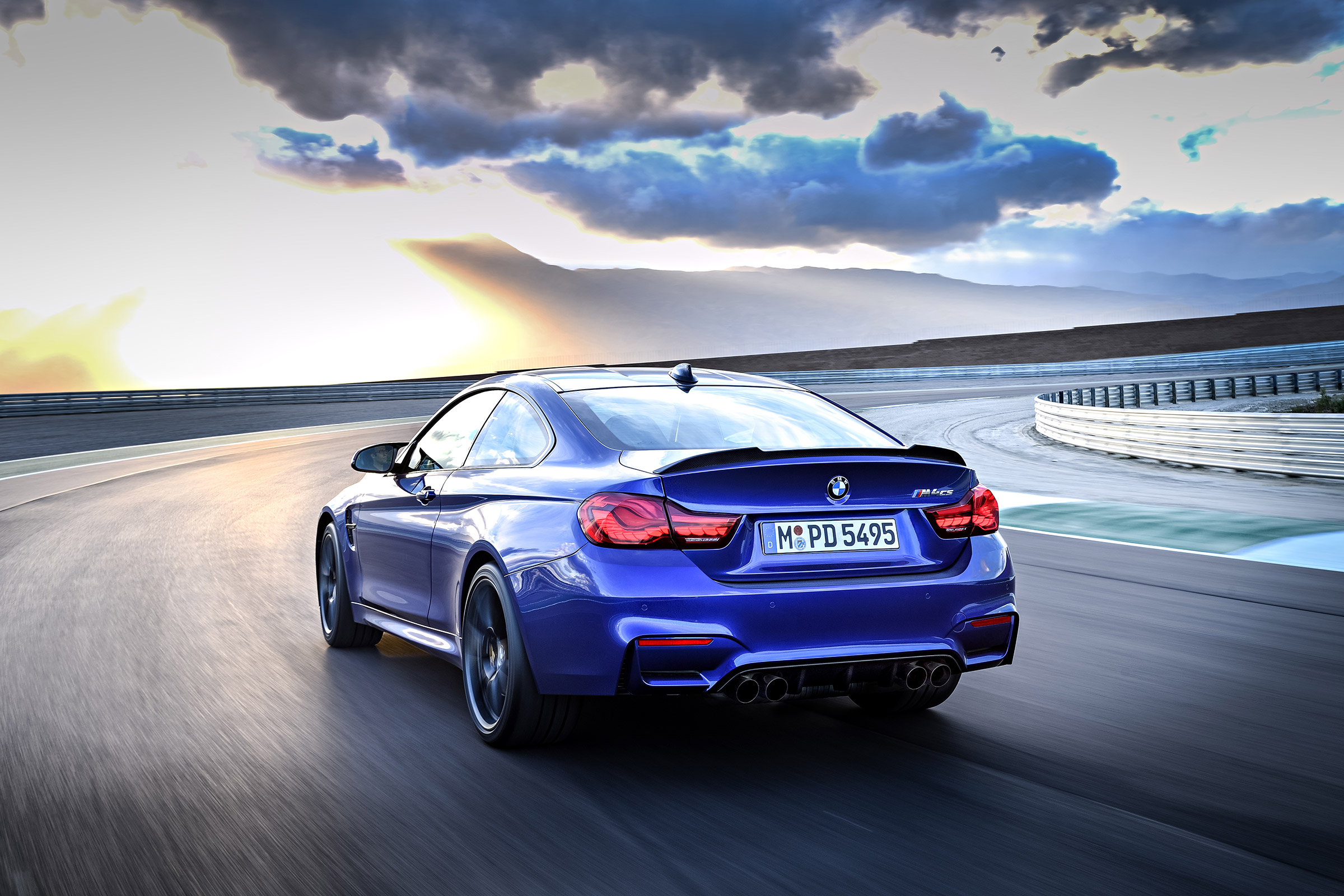 BMW M4 CS - rear action
