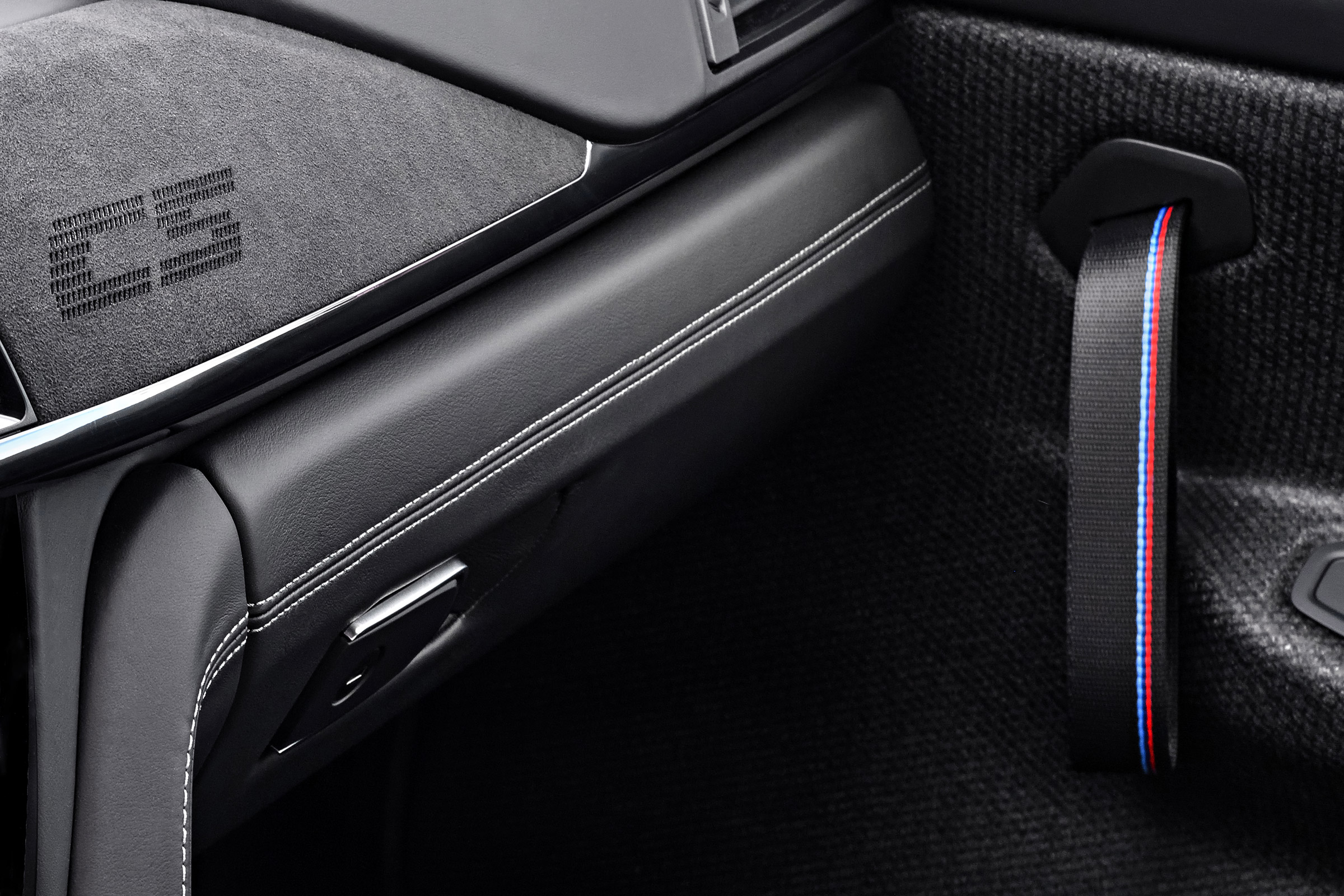BMW M4 CS - CS dash