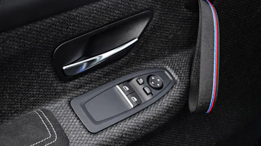 BMW M4 CS - door