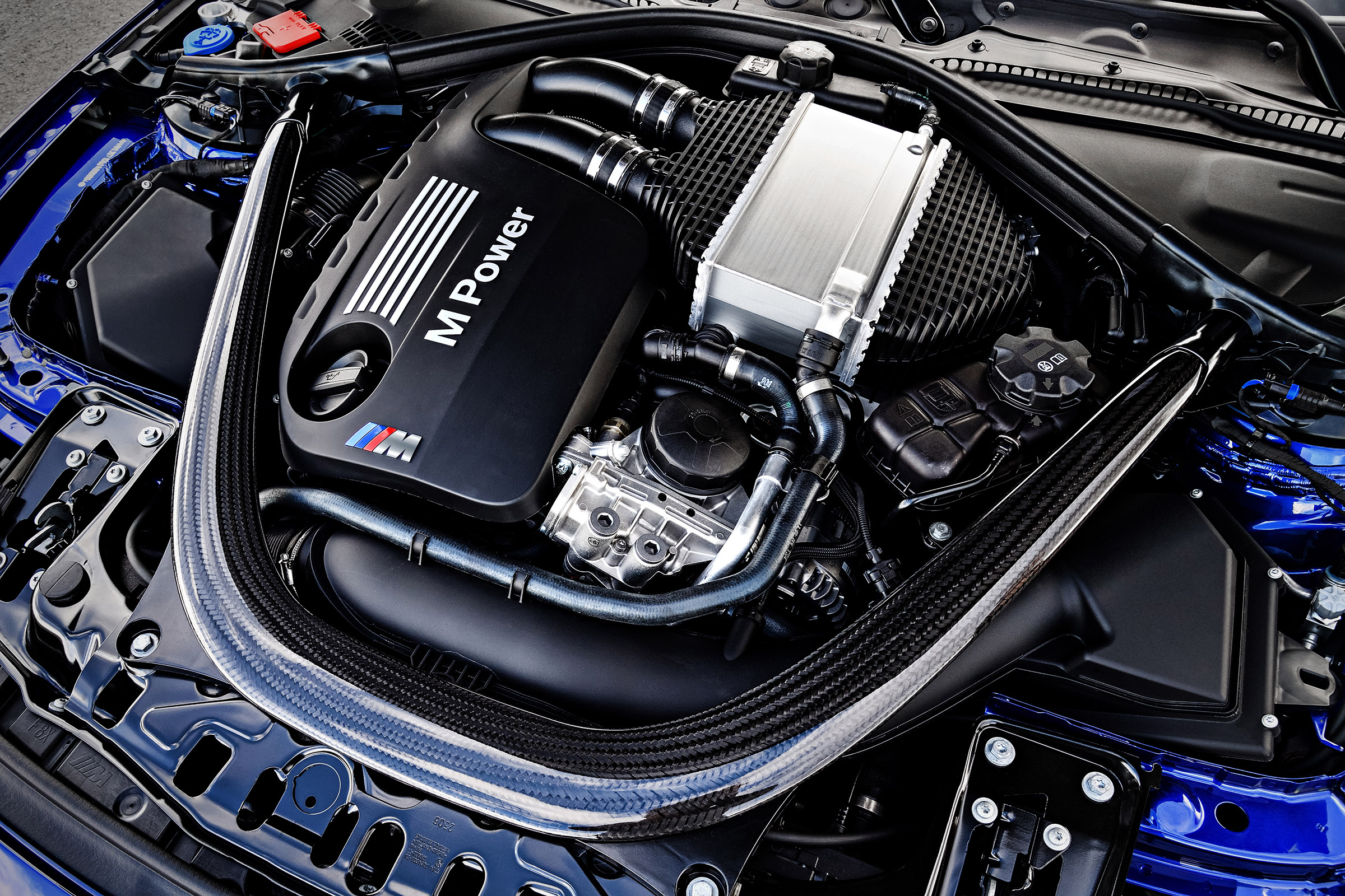 BMW M4 CS - engine
