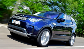 Land Rover Discovery TD6 - front