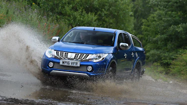 Mitsubishi L200 - off-road