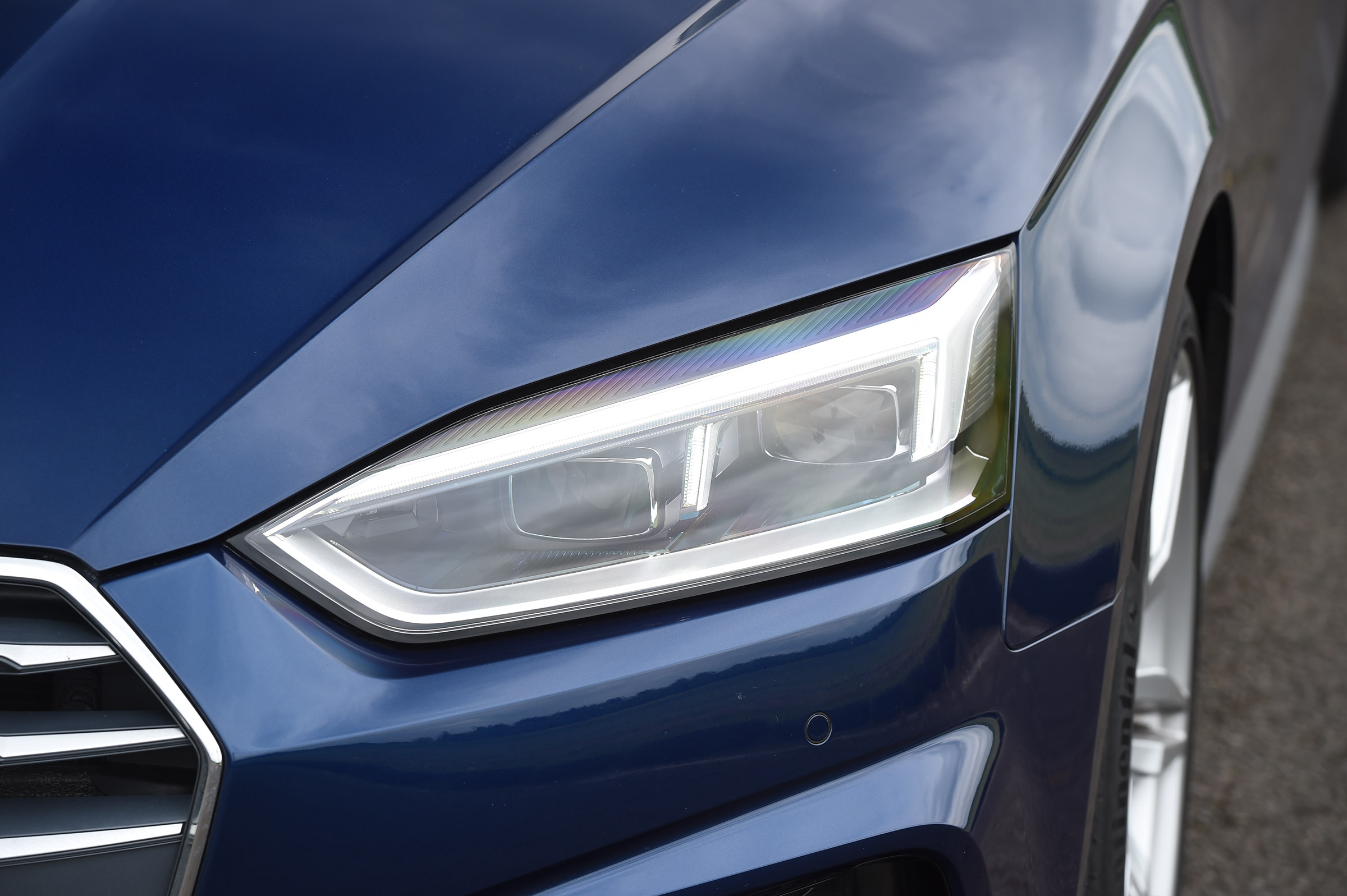 Audi A5 - front light