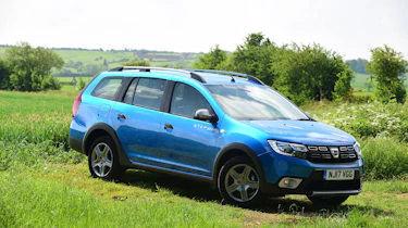 Dacia Logan MCV Stepway - front static