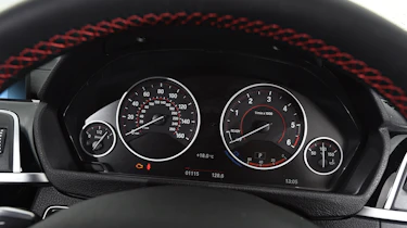 BMW 4 Series - dials