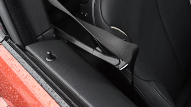 BMW 4 Series - seat belt