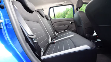 Dacia Logan MCV Stepway - rear seats