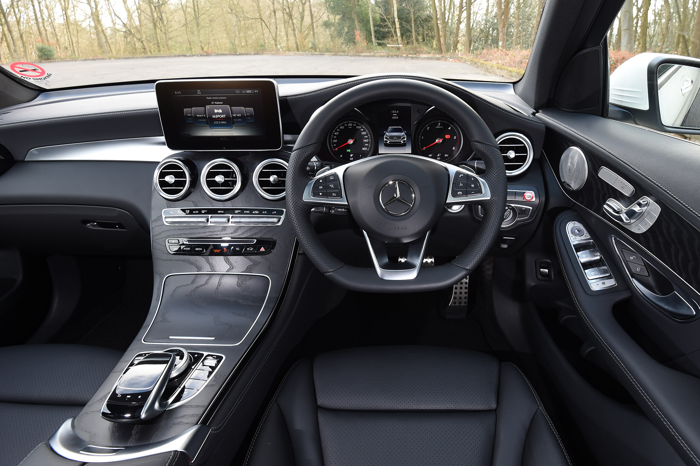 Mercedes GLC 350d - dash