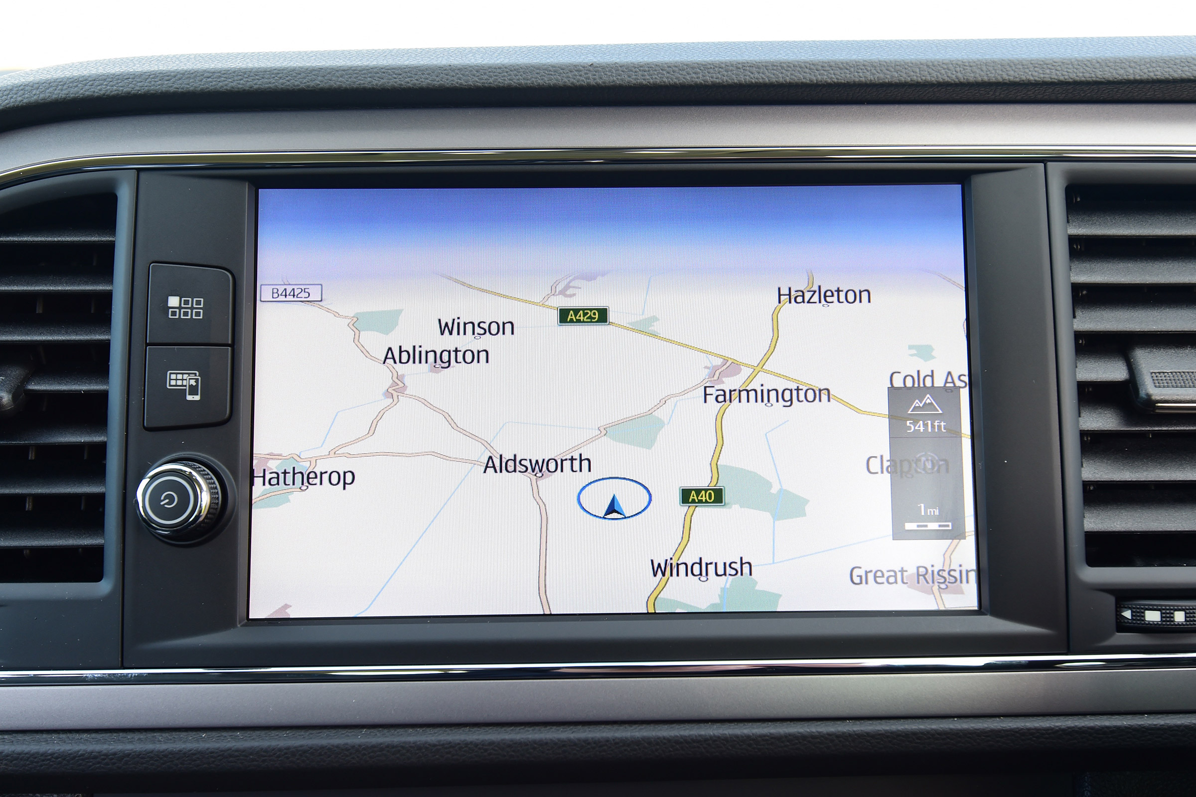 SEAT Leon ST - sat-nav