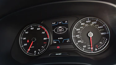 SEAT Leon ST - dials
