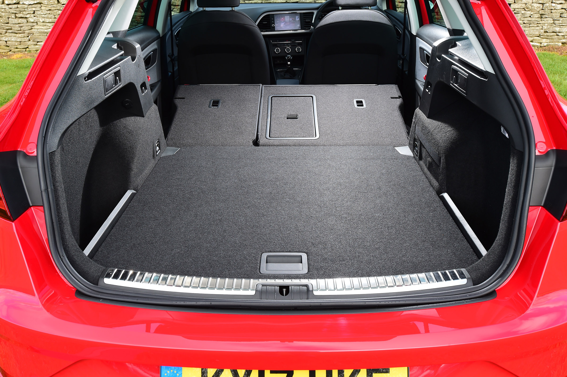 SEAT Leon ST - boot seats down