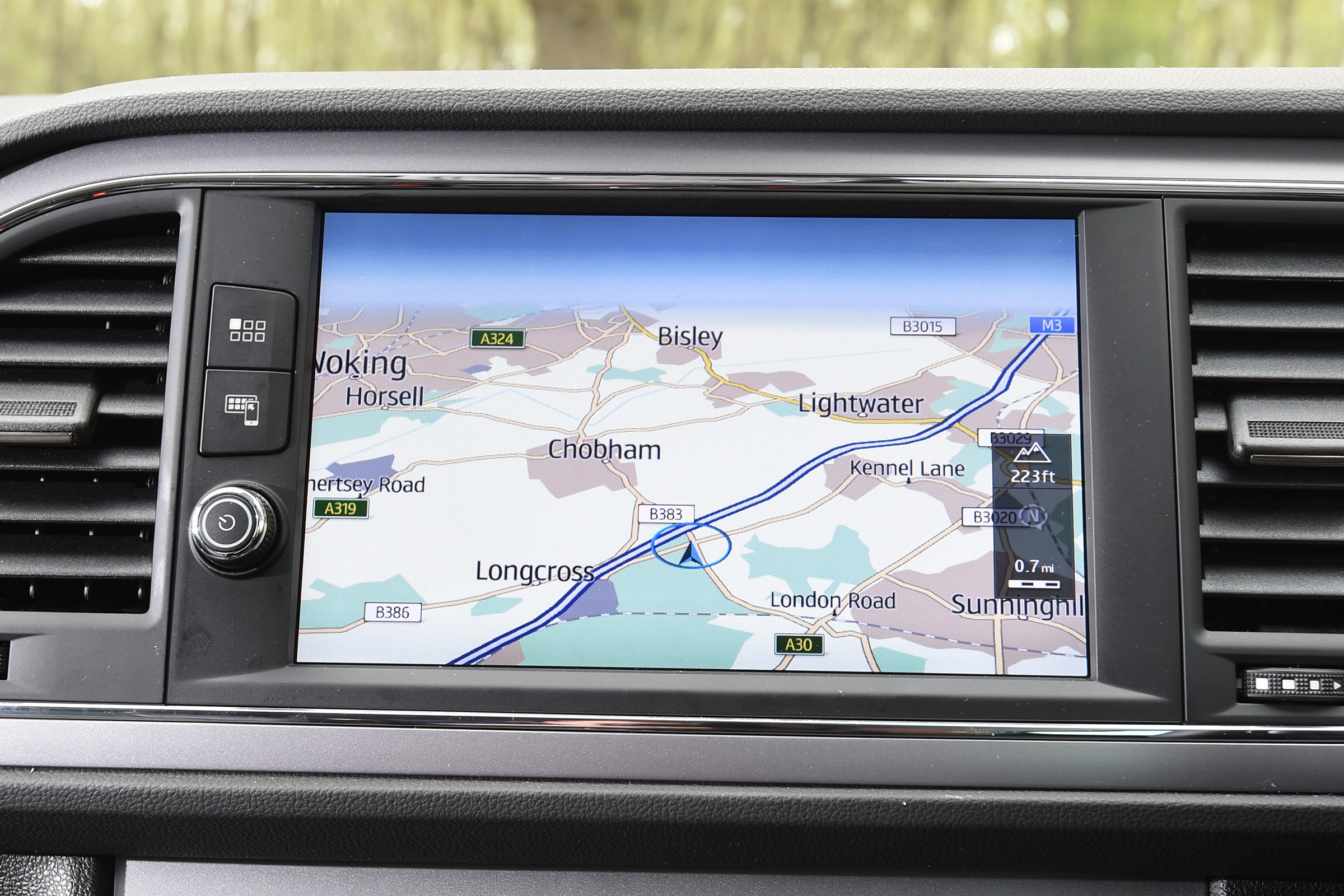 SEAT Leon - sat-nav