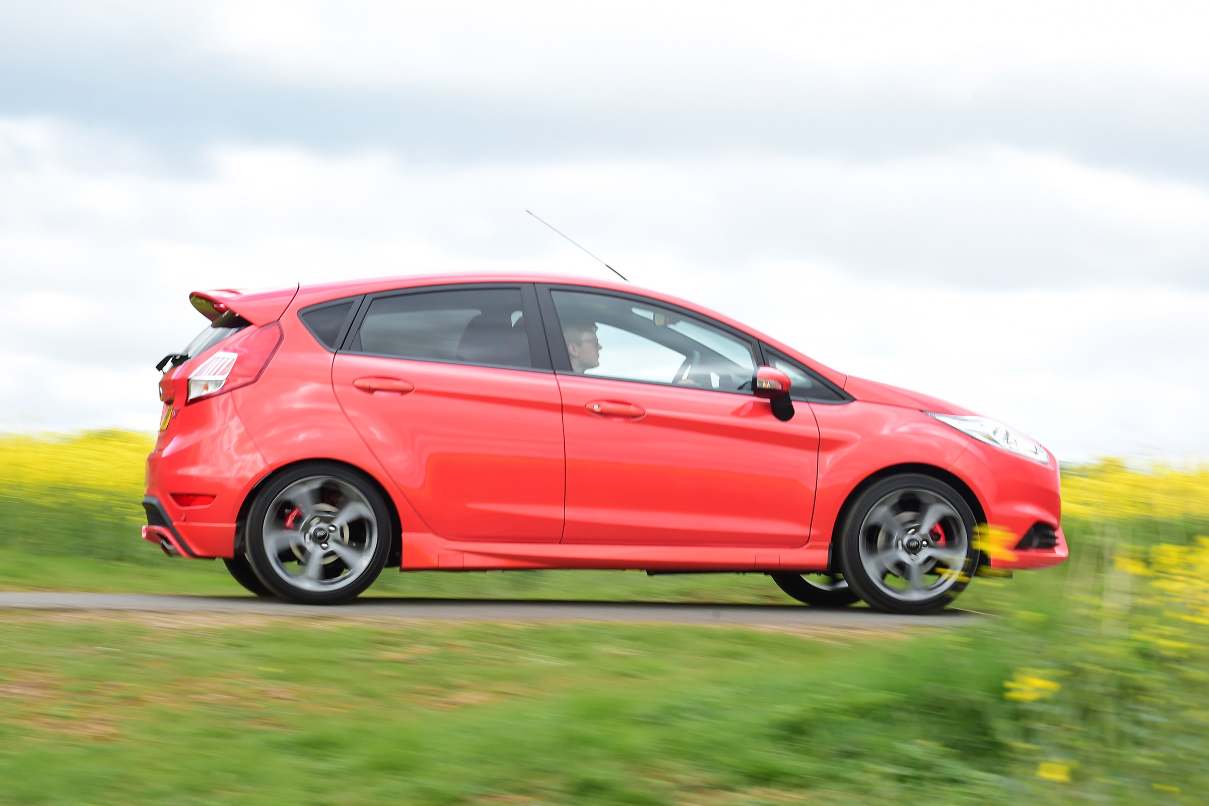 Ford Fiesta ST 5-door - side