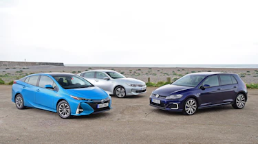 Toyota Prius Plug-in vs Kia Optima PHEV vs Volkswagen Golf GTE - group test
