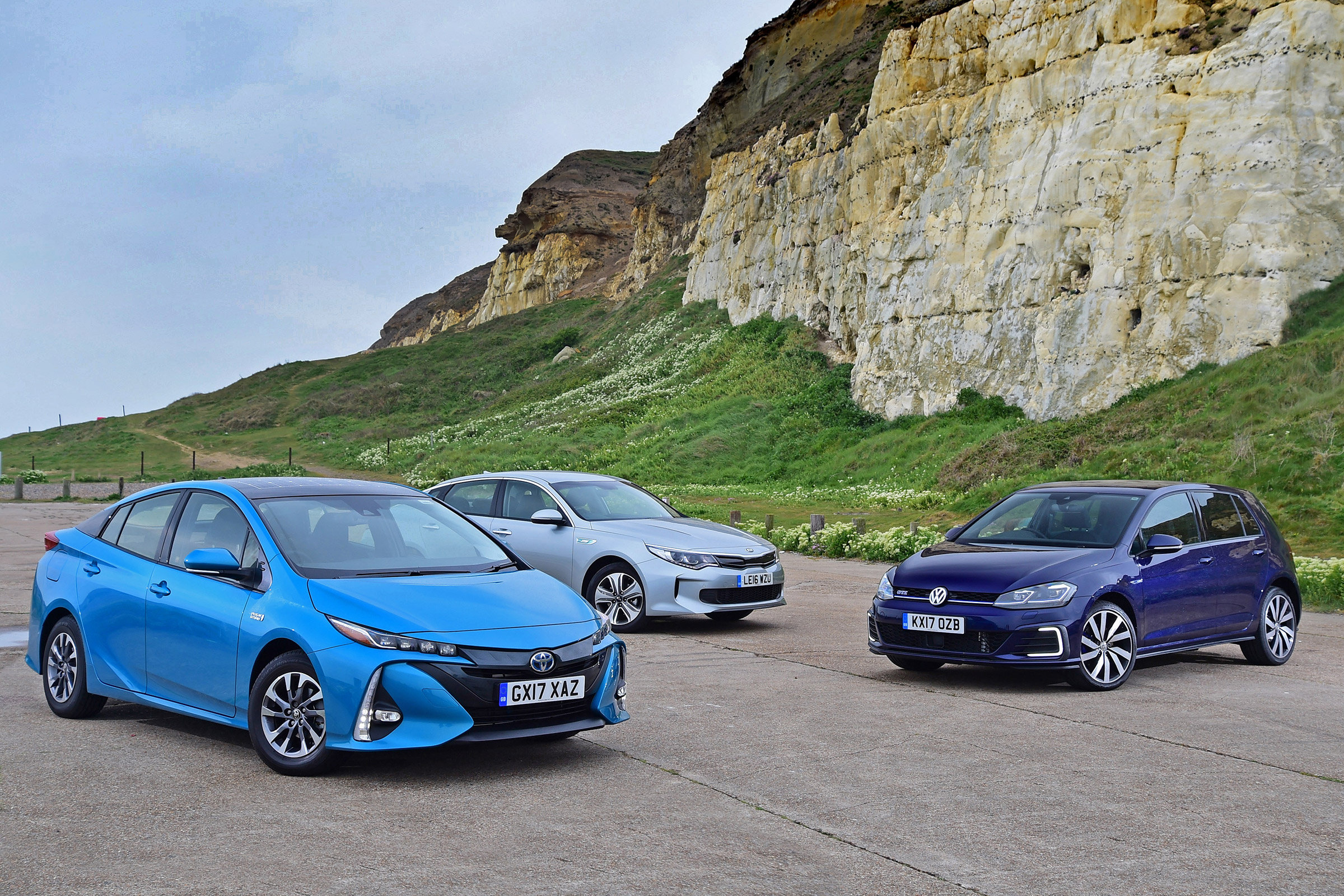 Toyota Prius Plug-in vs Kia Optima PHEV vs Volkswagen Golf GTE - header