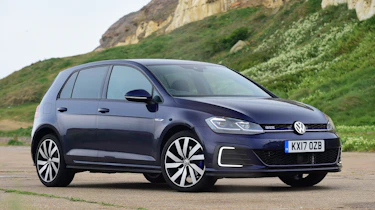 Volkswagen Golf GTE - front static