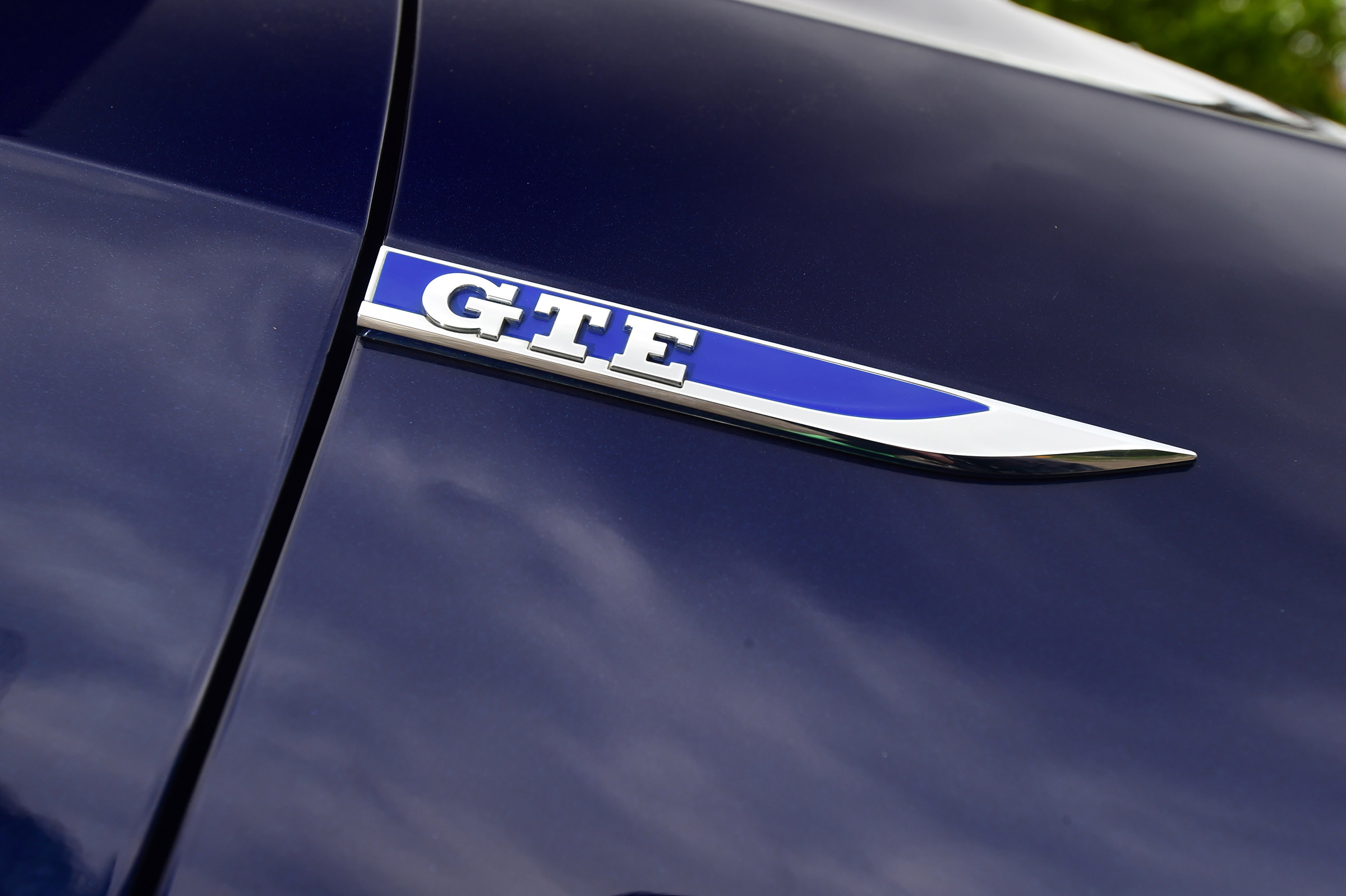 Volkswagen Golf GTE - GTE badge
