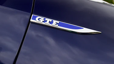 Volkswagen Golf GTE - GTE badge