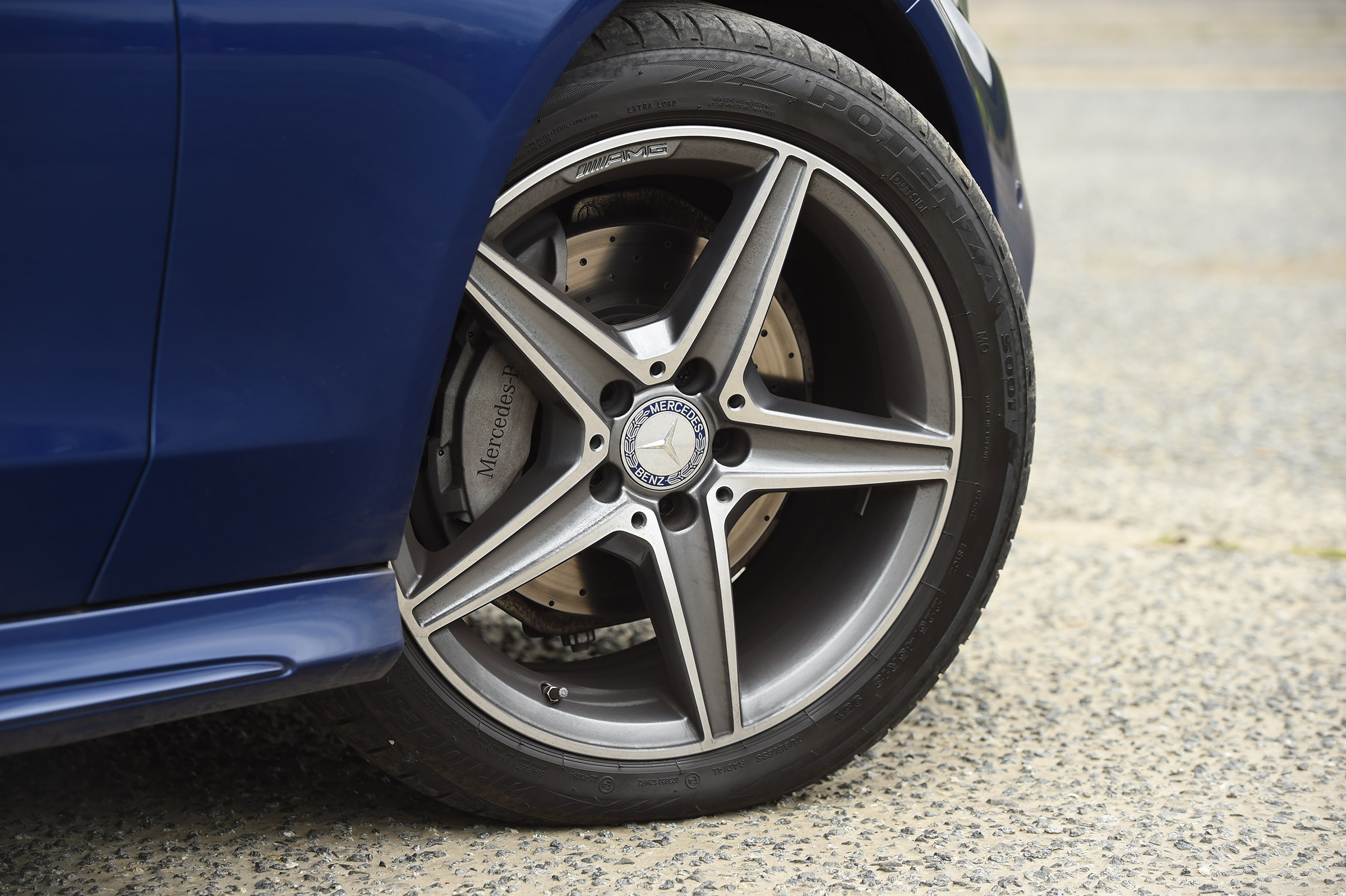 Mercedes C-Class Cabriolet - wheel