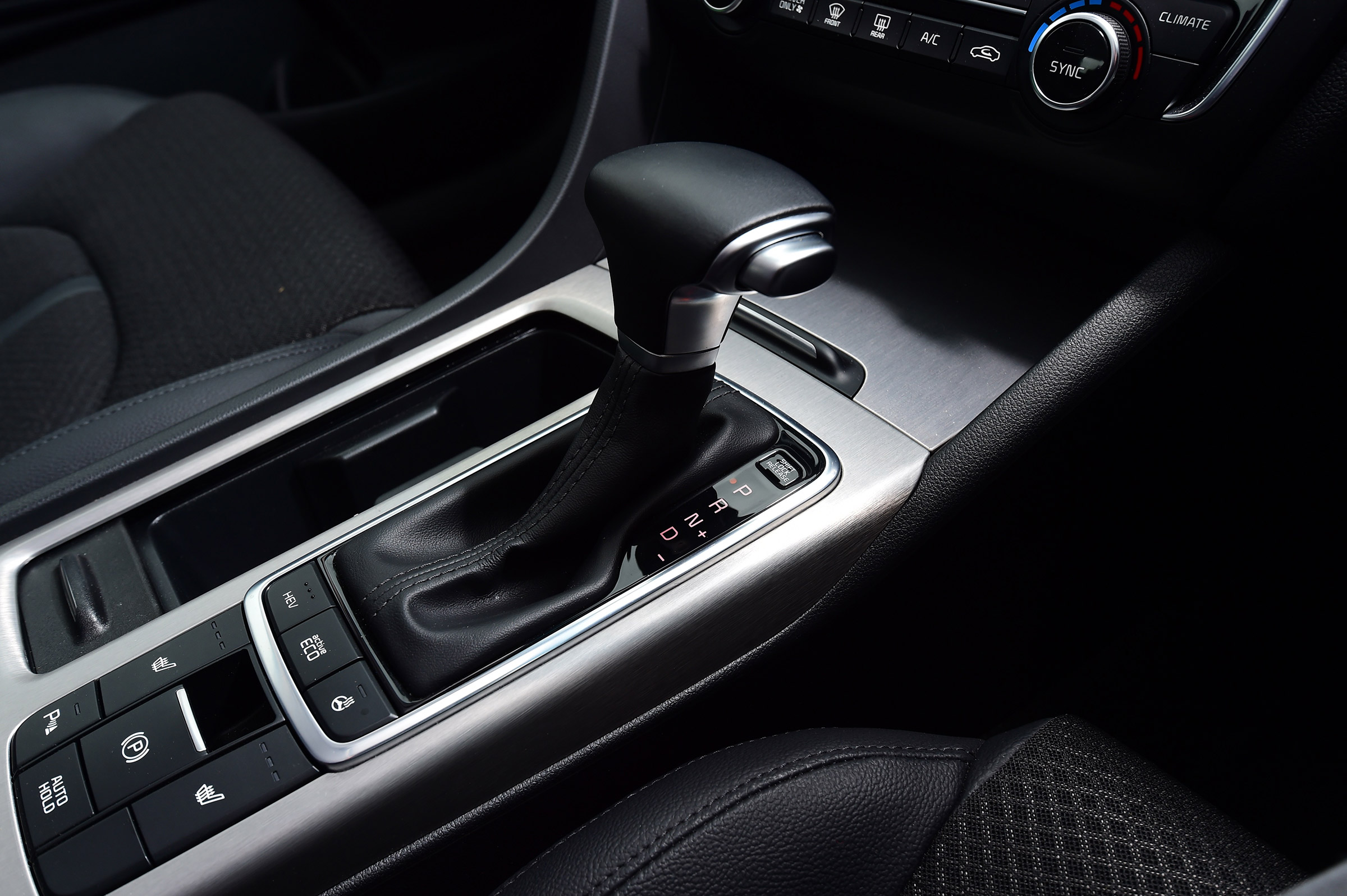 Kia Optima PHEV - transmission