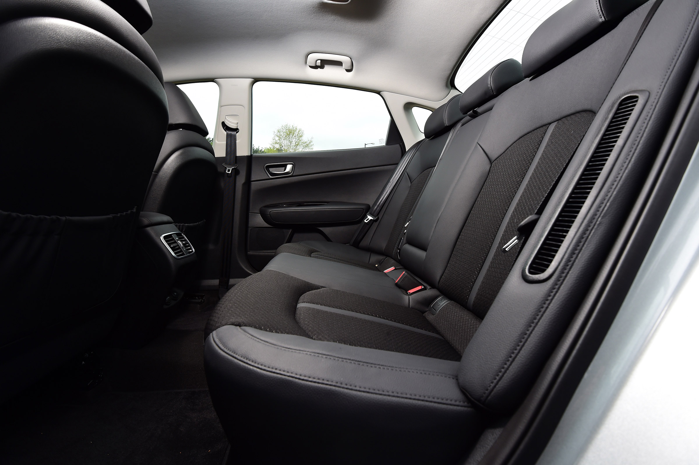Kia Optima PHEV - seats