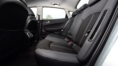 Kia Optima PHEV - seats