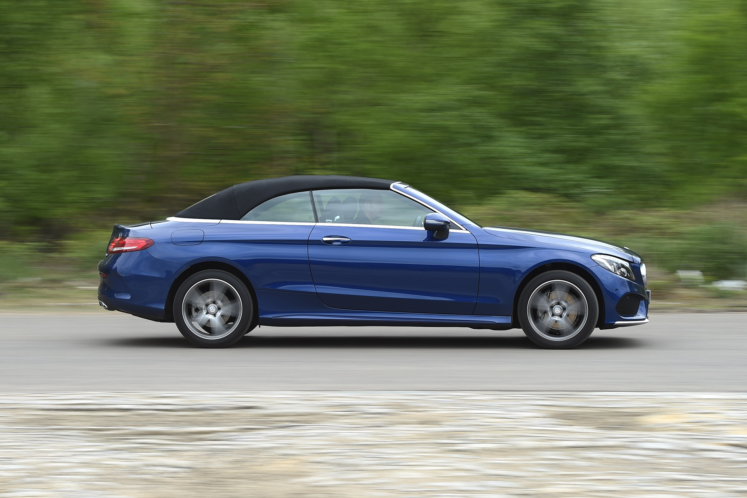 Mercedes C-Class Cabriolet - side action