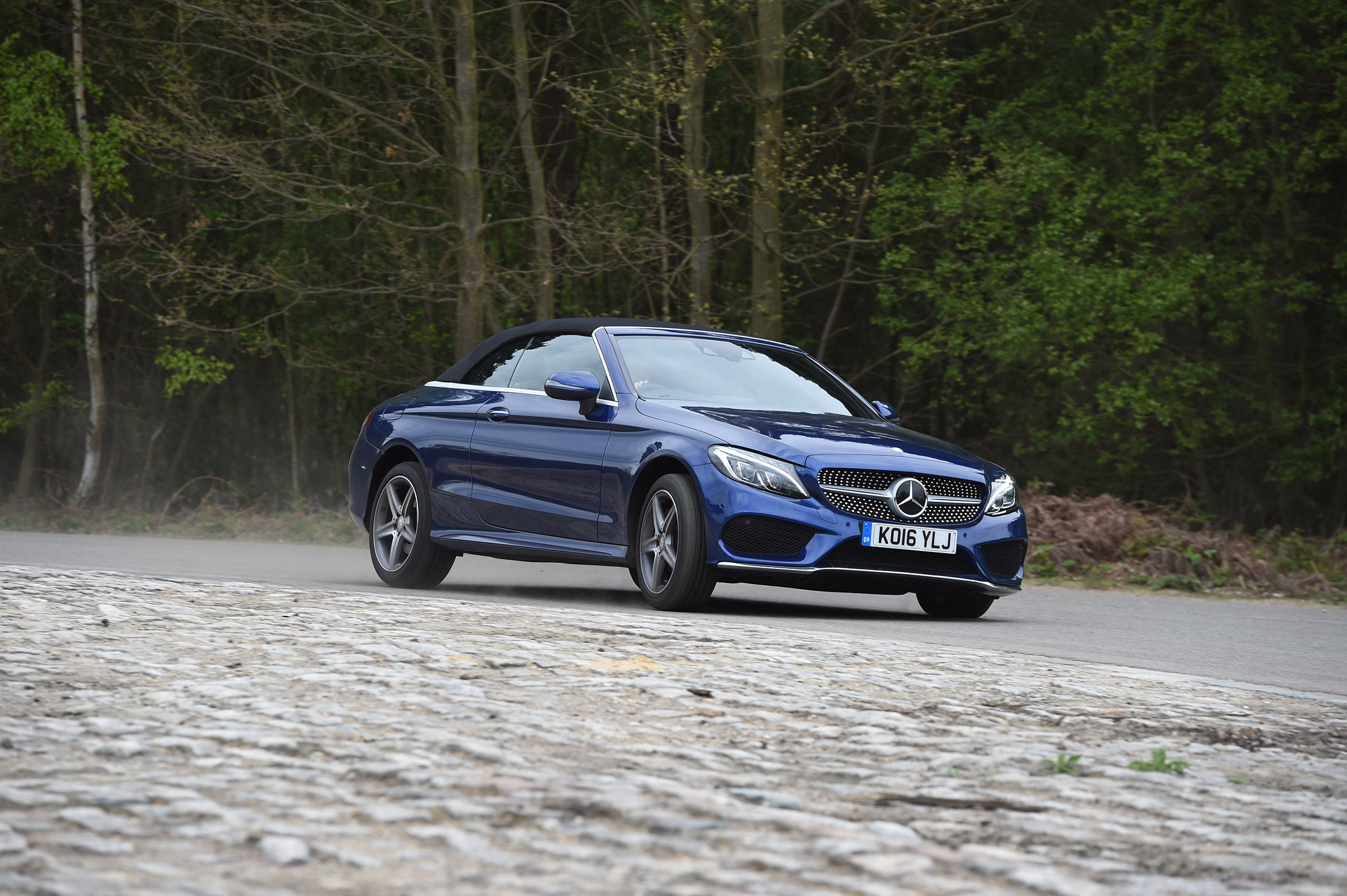 Mercedes C-Class Cabriolet - front cornering