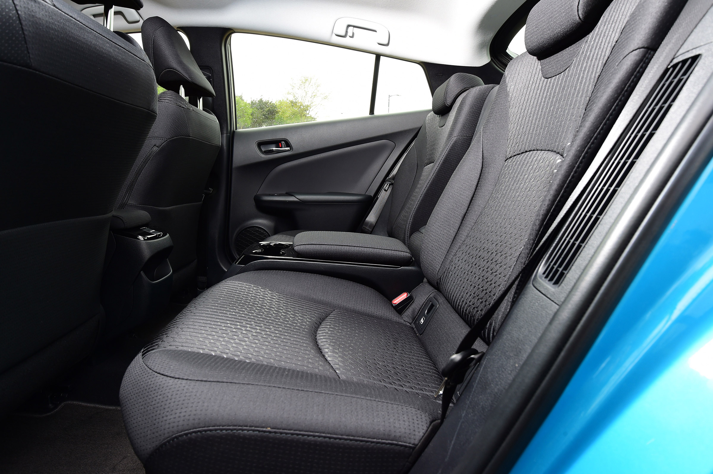 Toyota Prius Plug-in - seats