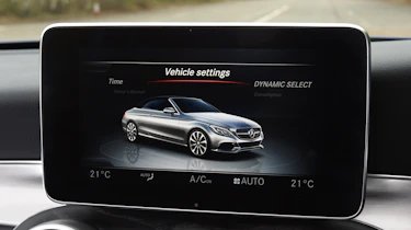 Mercedes C-Class Cabriolet - drive select