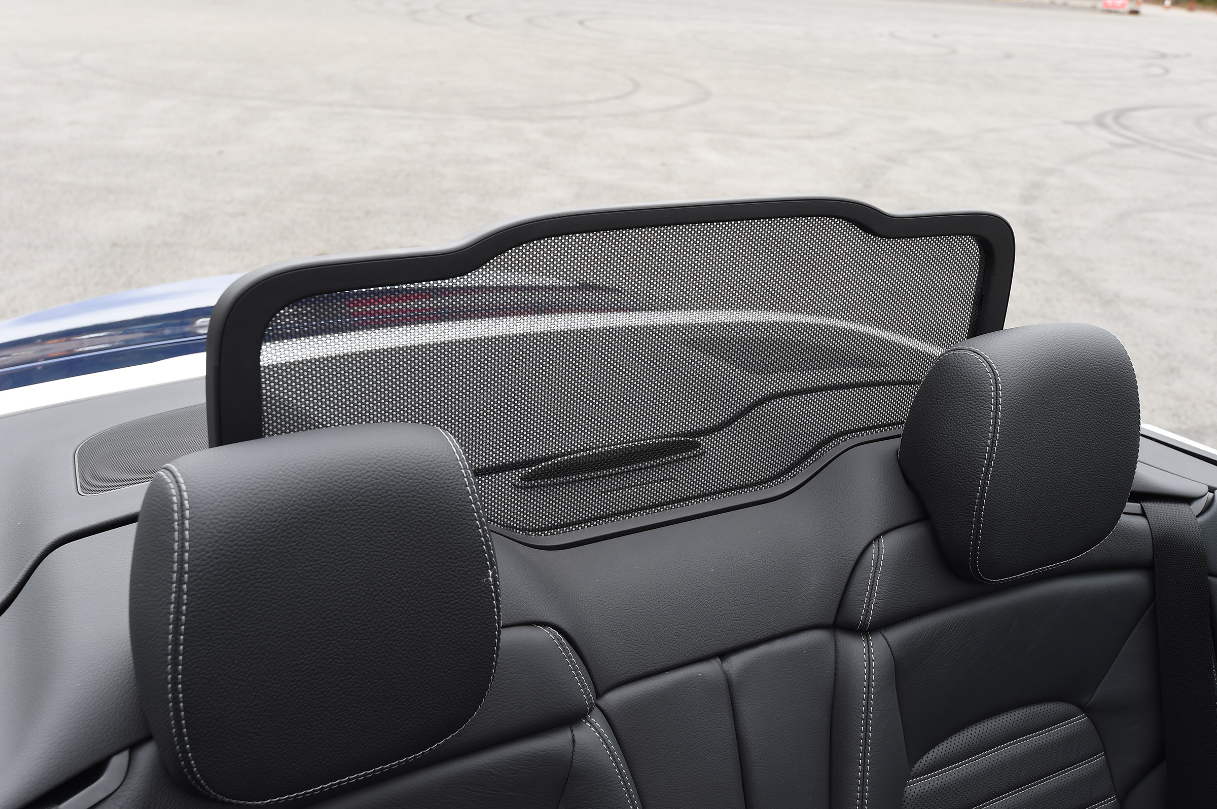 Mercedes C-Class Cabriolet - wind deflector