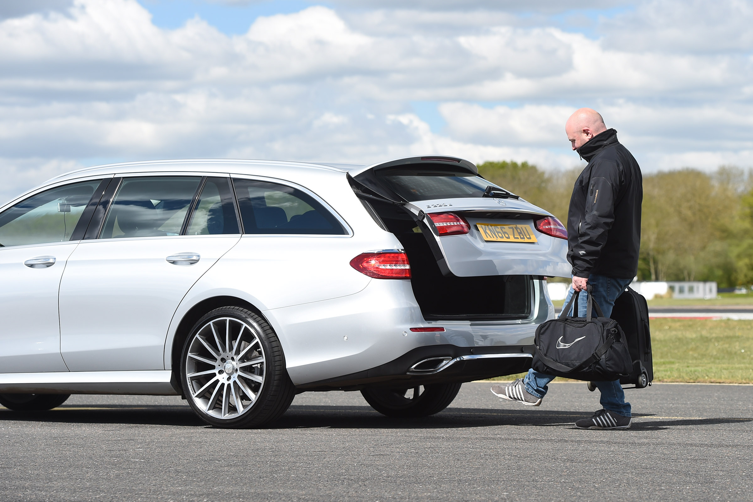 Mercedes E-Class Estate long term - first report boot open