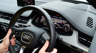 Audi SQ7 long-term second report - steering wheel