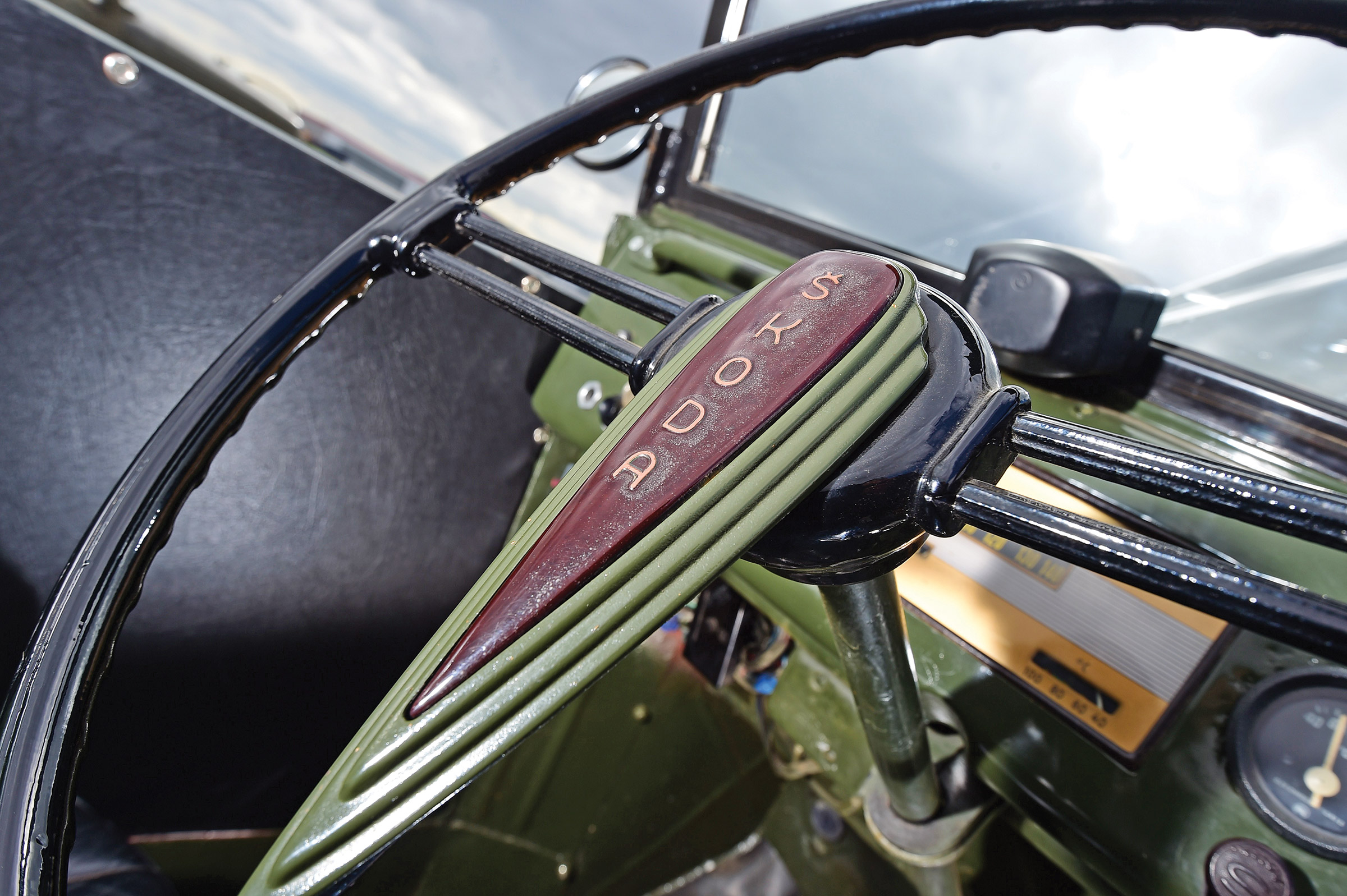 Skoda Tudor 1101 VO - steering wheel