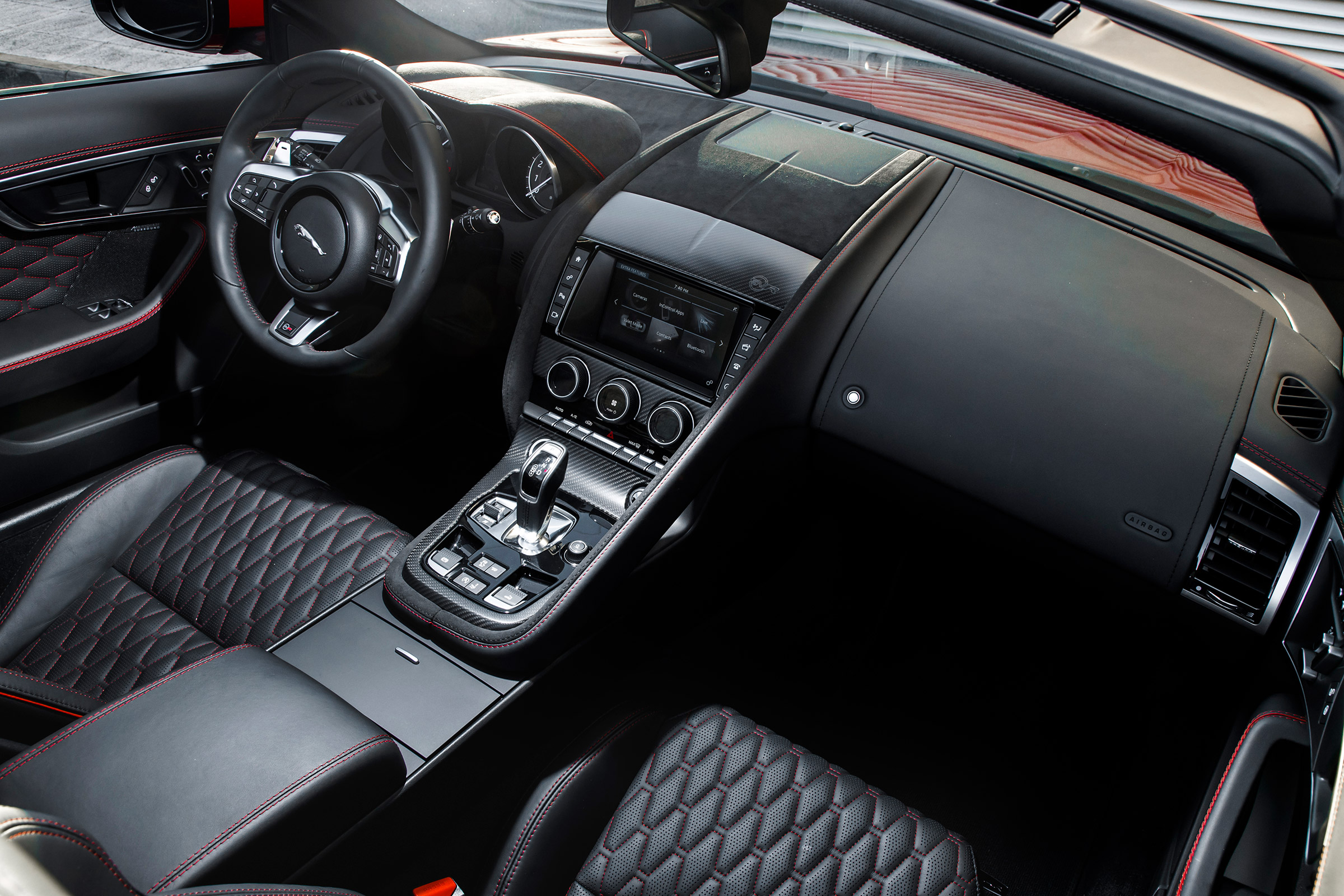 Jaguar F-Type SVR Convertible - interior